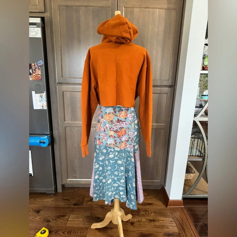 ODILLE 💯% Silk Skirt - Picture 11 of 11